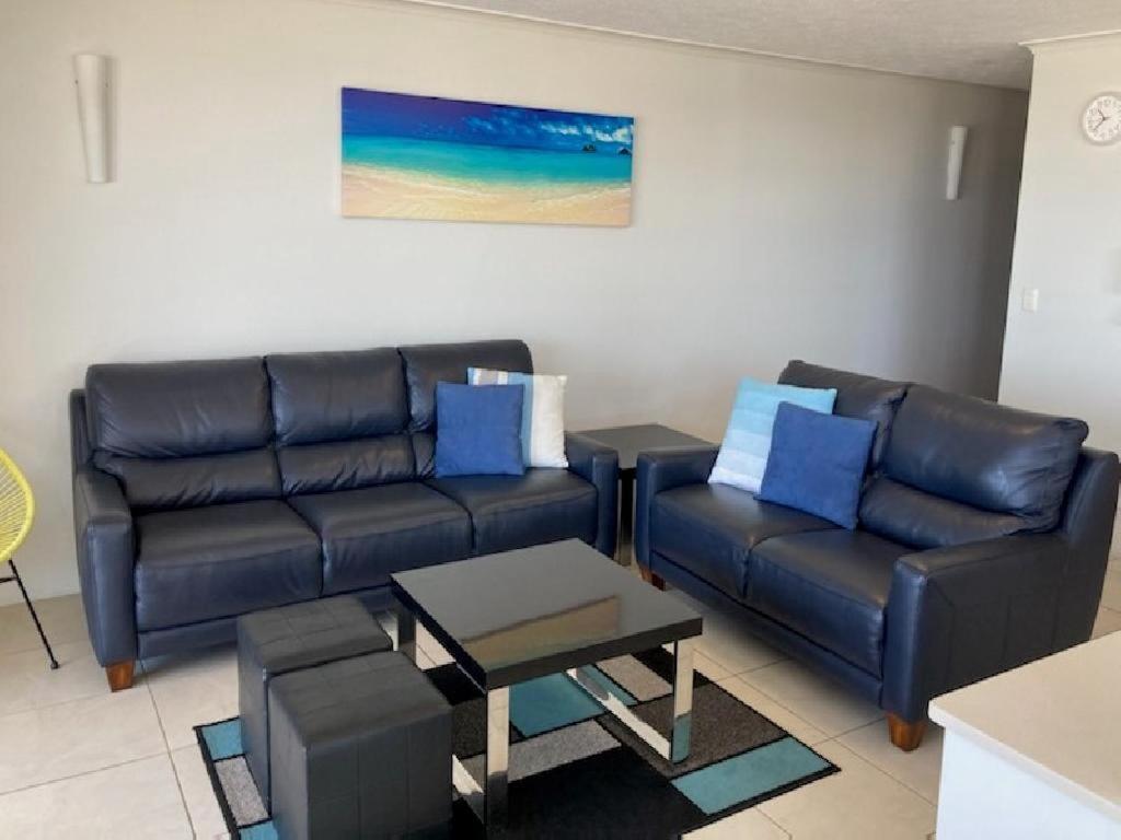 Surfside Court - Hosted By Burleigh Letting Apartment Gold Coast Bagian luar foto